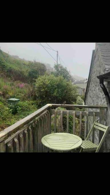 Amazing Seaside Loft Apartment With Sea Views . 세넨 코브 외부 사진